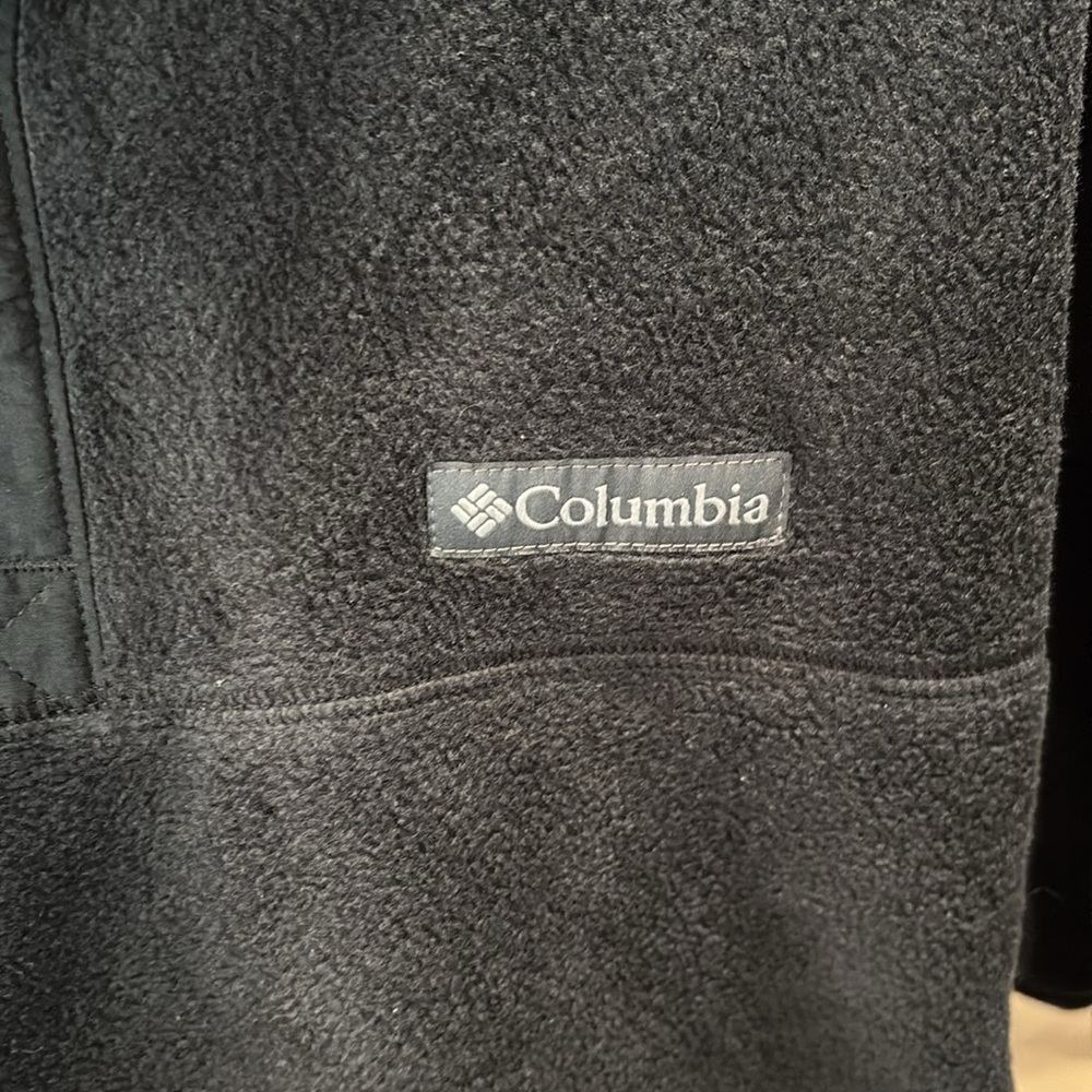 Columbia black pullover with snaps at collar size XXL - Picture 3 of 5